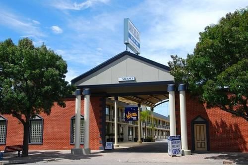 Jane Eliza Motor Inn Swan Hill Εξωτερικό φωτογραφία